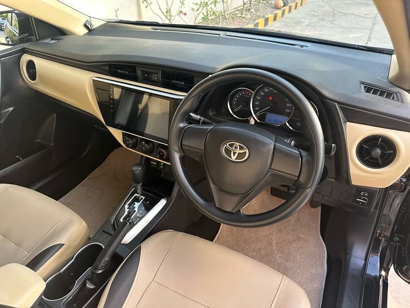 Toyota Corolla 2019 1.3 Gli Automatic 46000km Original Brand New Car 12