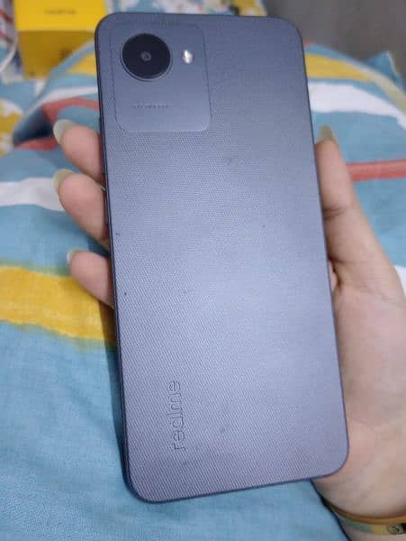 Realme C30 4/64 in perfect condition with warranty and box pta approy 1