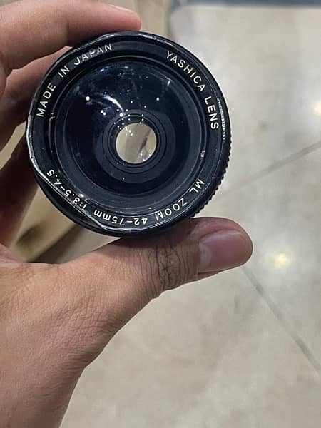 Yashica manual lens 42-75mm C/Y mount 3