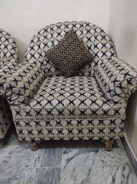 Sofa for sale in Jhelum 2