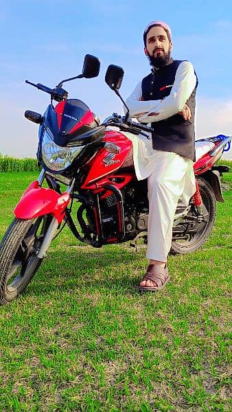 CB 150F  2022 Model very good and Luxury Bike For sale . 0