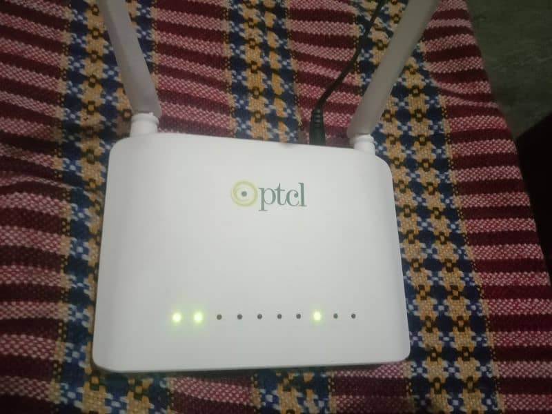 PTCL Modem New Model Only One Week Used For Sell Box Available 2