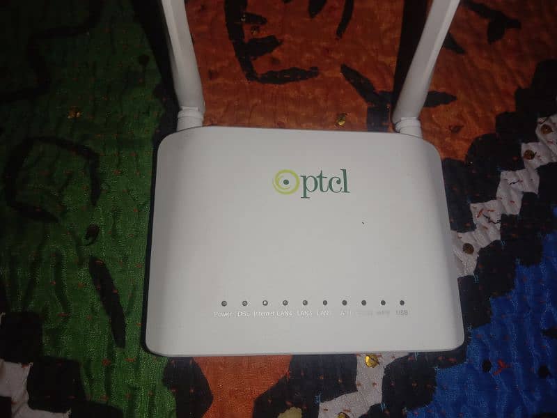 PTCL Modem New Model Only One Week Used For Sell Box Available 10