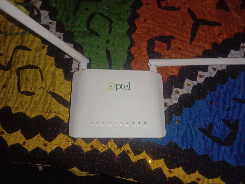 PTCL Modem New Model Only One Week Used For Sell Box Available 11
