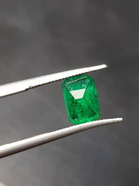 100% natural untreated emerald cut stone best for ring 1