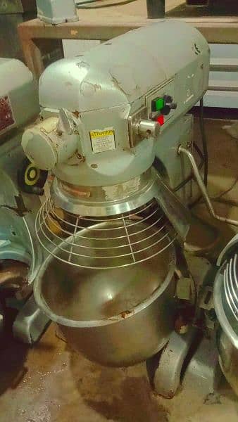 Hobart dough machine 6