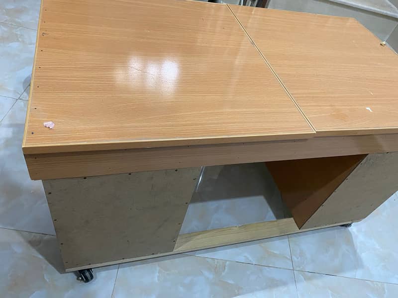 3 IN 1 MULTI-PURPOSE TABLE ! EXCELLENT CONDITION 2