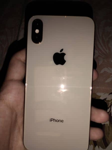 Iphone XS Water Pack - Excellent Condition - No scratches - 0