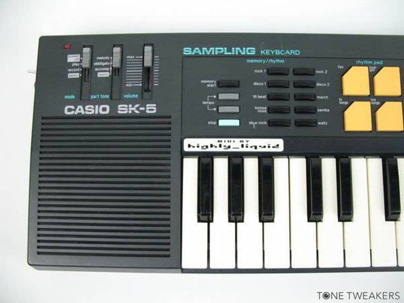 Casio SK-5 sampling keyboard with rhythm and sample pads 1