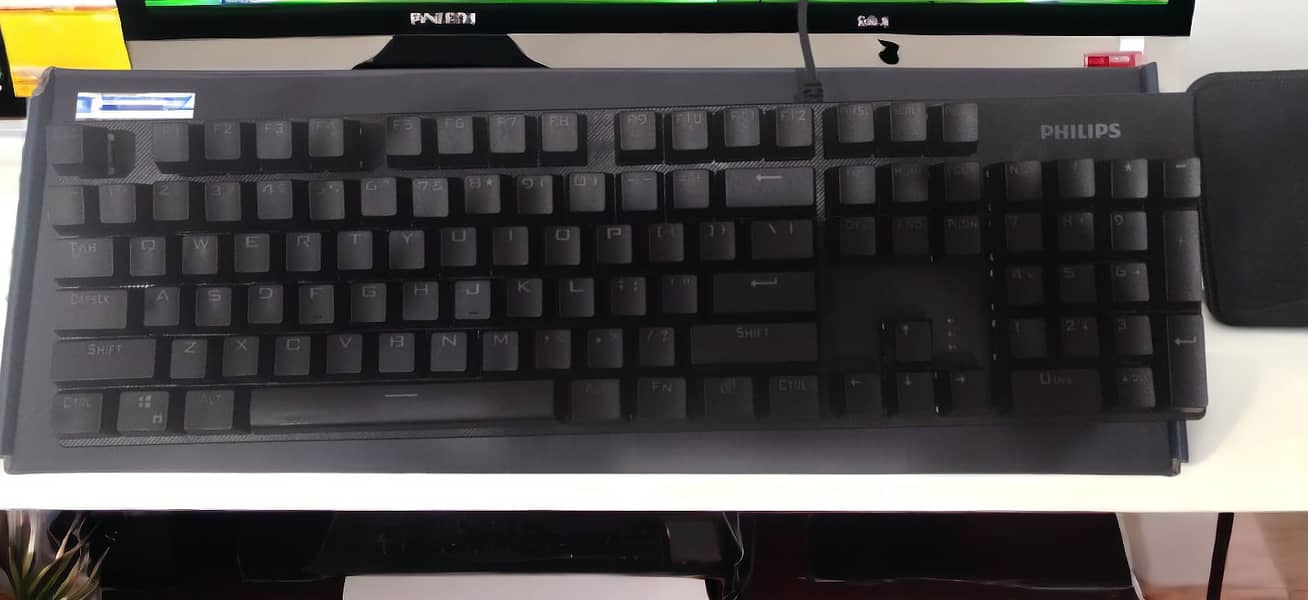 Full Mechanical Brand New Lightning and Gaming Keyboard with Box. 6