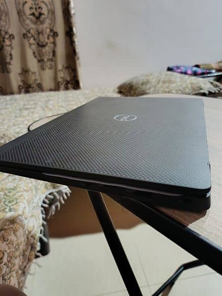 Dell latitude 7300 i5 8th generation 1