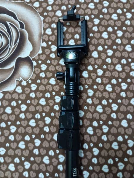 Yunteng Selfie Stick For Sold 1