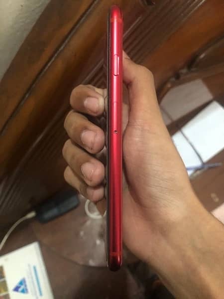 iphone se 2020 limited edition non active 4
