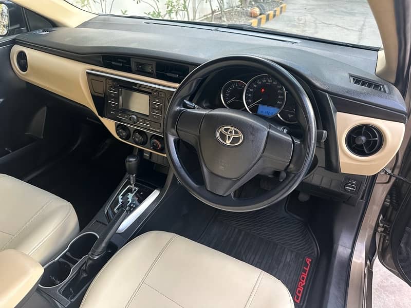 Toyota Corolla 2018 1.3 Gli Automatic 55000km Brand New Zero meter 11