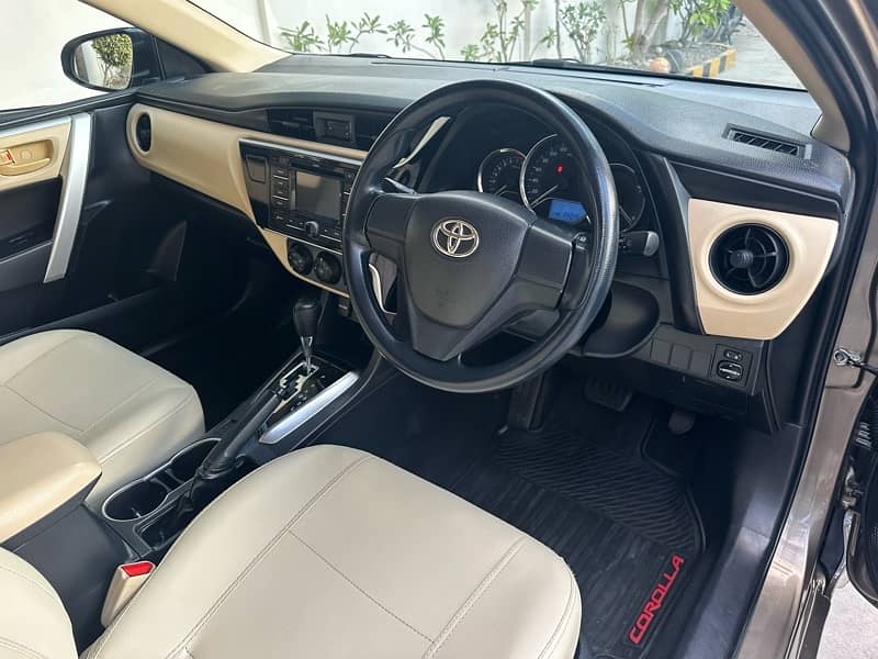 Toyota Corolla 2018 1.3 Gli Automatic 55000km Brand New Zero meter 12