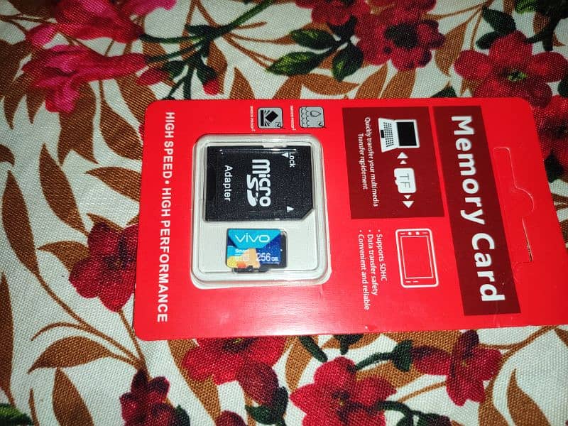 256 GB memory card 0