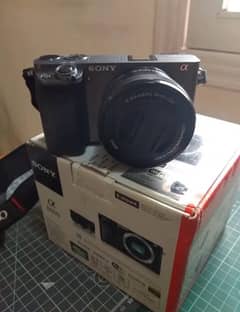 Sony a6000 With Box and Kit Lens