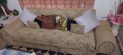 sofa cumbed for sale almost new 0