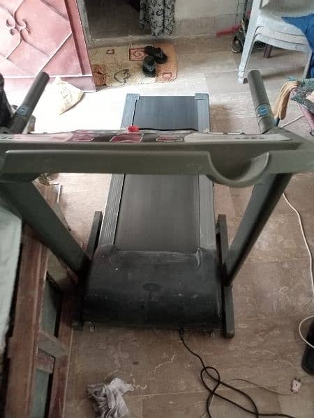 Heavy duty branded treadmill 2