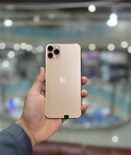 iPhone 11 Pro Max 512Gb PTA Approved Gold Kit Water Pack 0