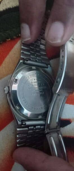 citizen automatic water. resistance watch in running condition 5