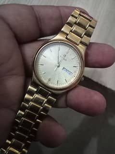 elegant beautful Titan quartz watch what's app 03071138819