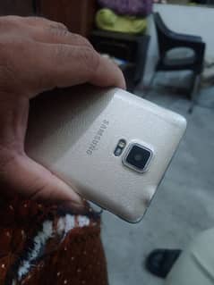 Samsung Galaxy Note 4  3/32 Mobile Bohat acha chalta ha