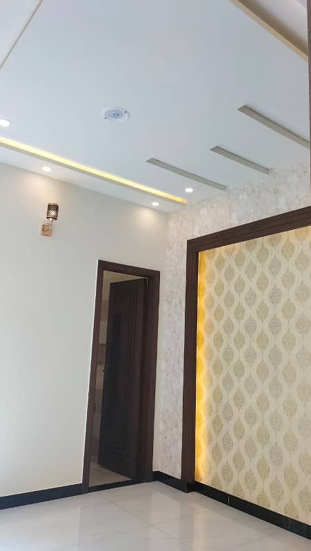 5 Marla Beautifully Designed Lower Portion For Rent In Park View City Lahore. 3