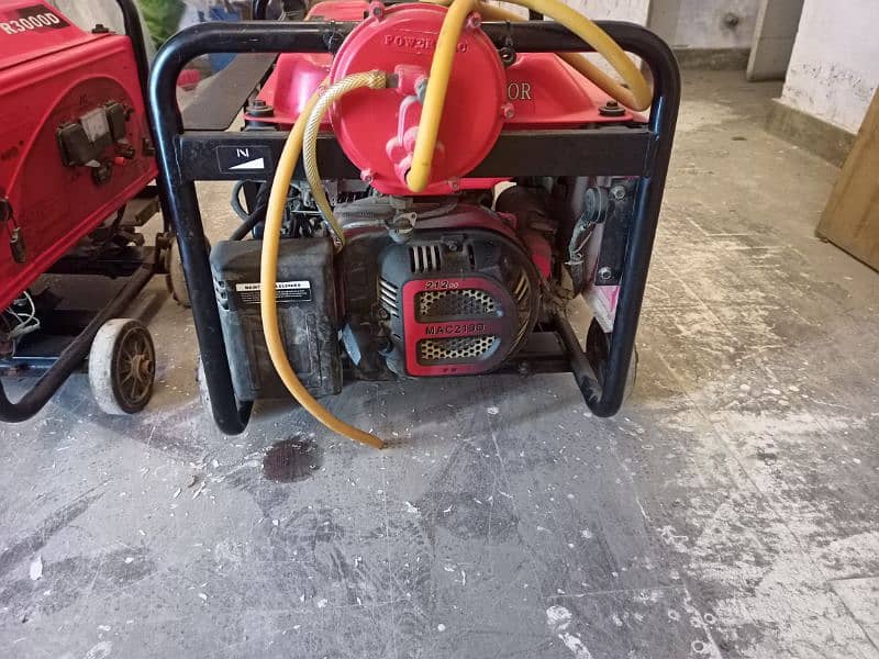 Powermac 3KVA, 220V Generators with gas kits,  10/10 condition 1