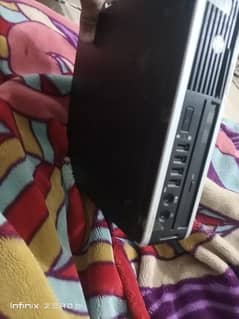 Hp Cpus i3 with adapter urgent sale