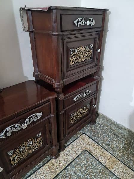Used Chiniot Wooden Bed Set in Good Condition 4