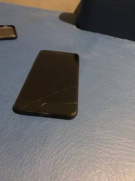 iphone 7 plus (32 GB) Factory unlock 1