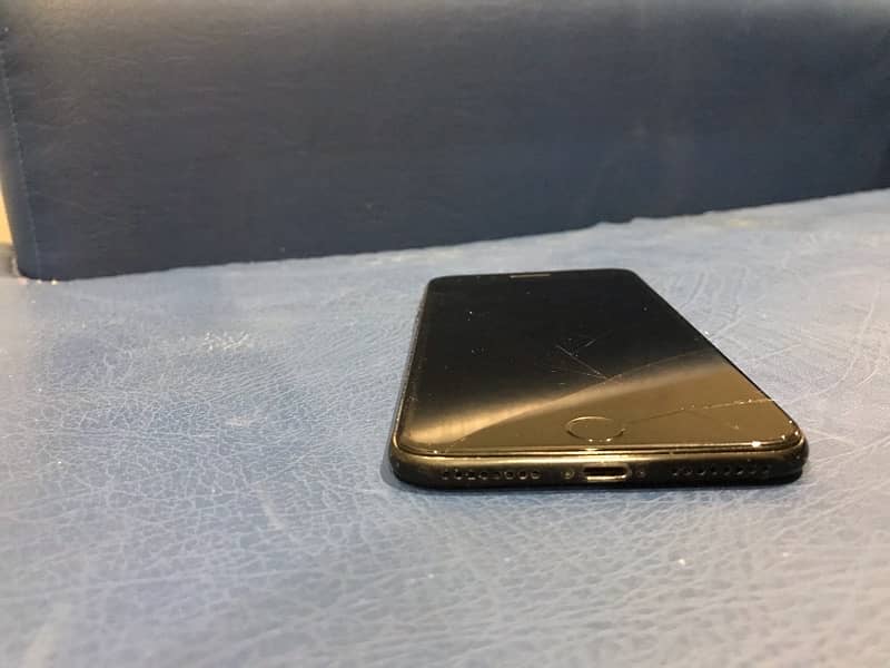 iphone 7 plus (32 GB) Factory unlock 2