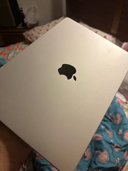 Apple Macbook M1 Pro - 14inch - 2021 3