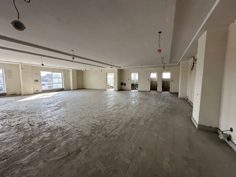 Newly Built Commercial Floor Available For Office In Johar Town 1