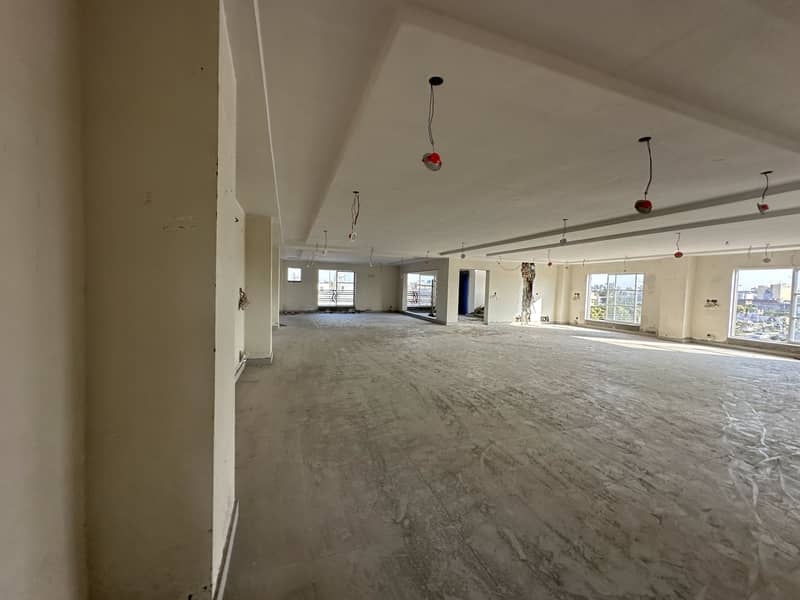 Newly Built Commercial Floor Available For Office In Johar Town 2
