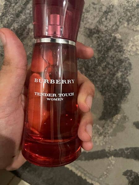 Burberry tender touch 1