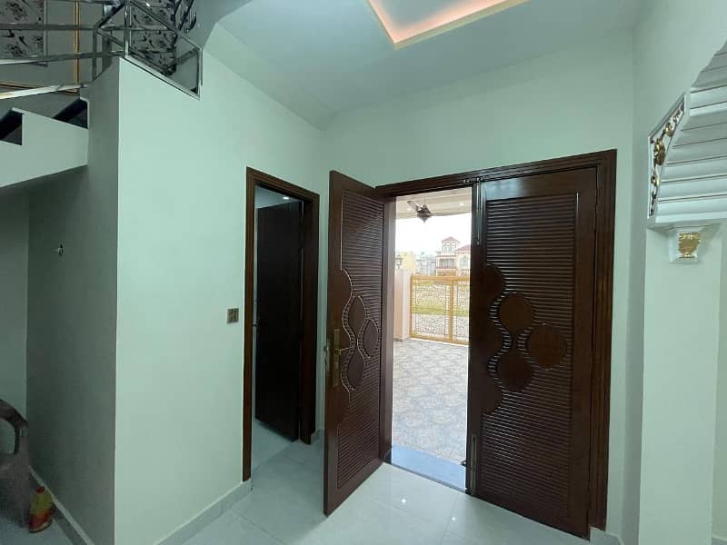 7 Marla Brand New Spanish House For Sale In Satellite Town Citi Housing Jhelum. 8