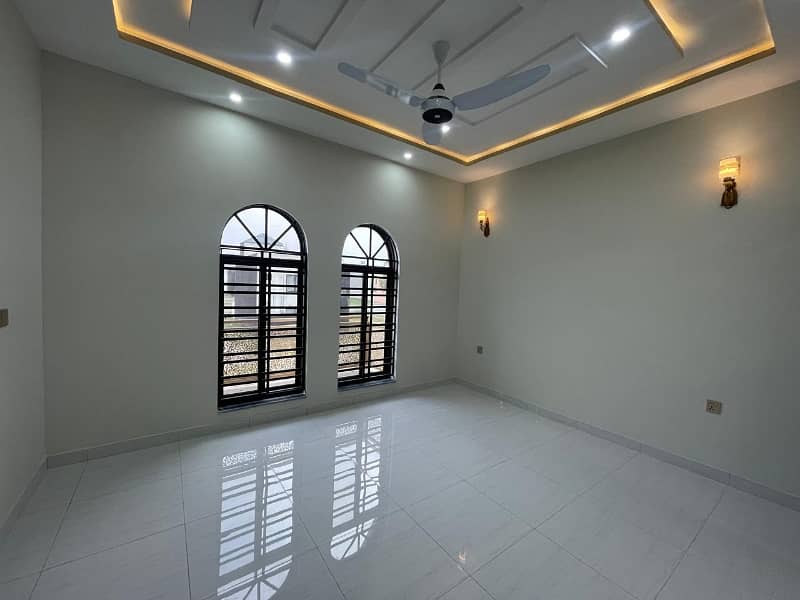7 Marla Brand New Spanish House For Sale In Satellite Town Citi Housing Jhelum. 9