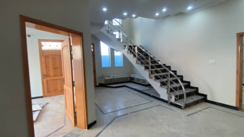 11 Marla Double Storey House For Sale In Marwa Town 3