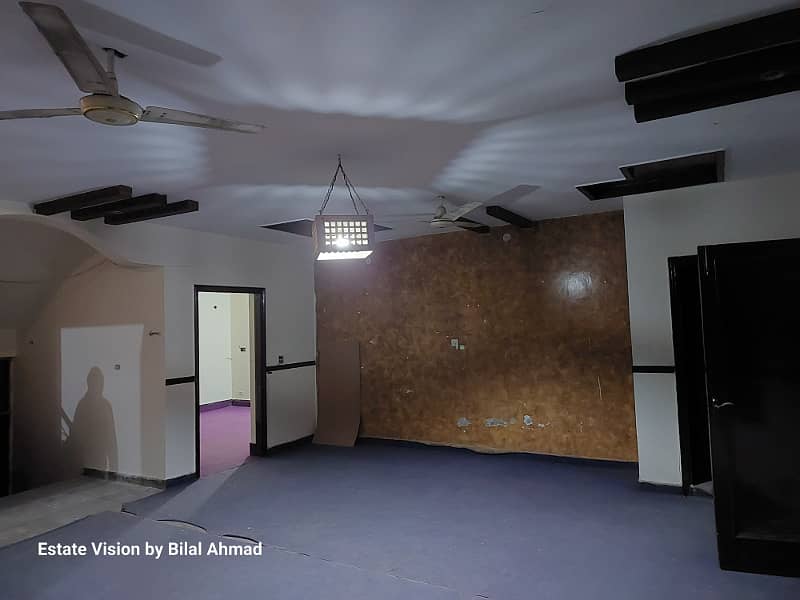20 Marla upper portion Available for Rent in Khyaban colony 2 with 3 Bedroom & attach bath 9