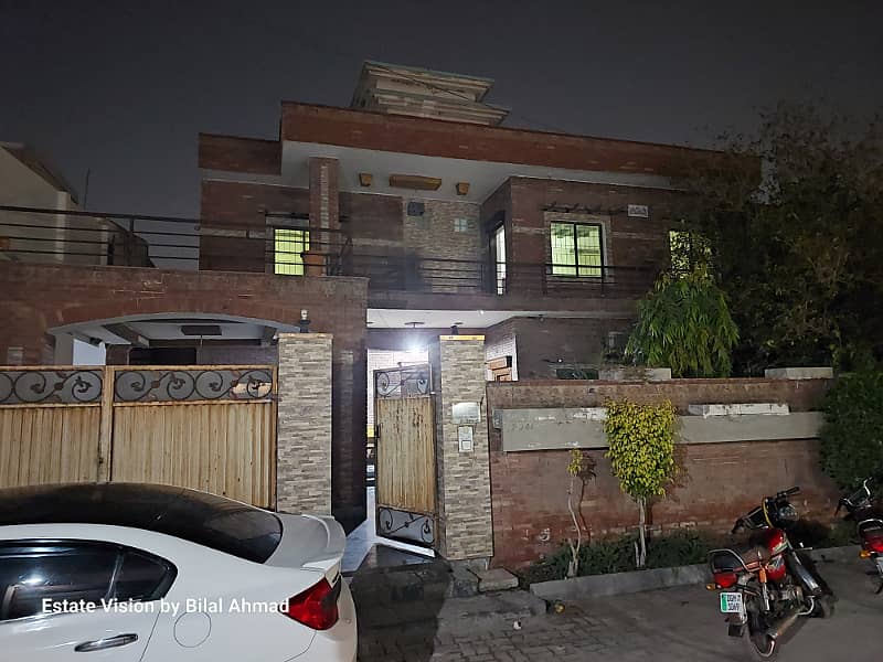 20 Marla upper portion Available for Rent in Khyaban colony 2 with 3 Bedroom & attach bath 17