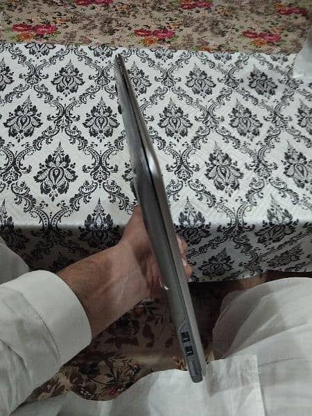 Samsung Laptop Slim 1