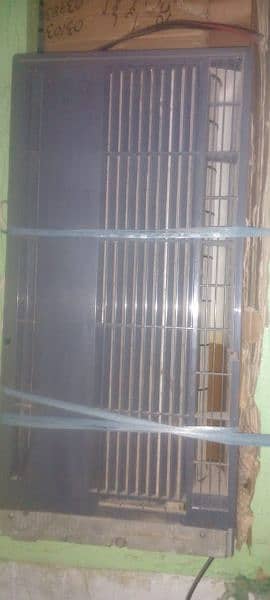 Window Air conditioner 110 voltage with stablizer and remote 1