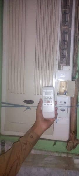 Window Air conditioner 110 voltage with stablizer and remote 2
