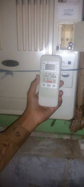Window Air conditioner 110 voltage with stablizer and remote 4