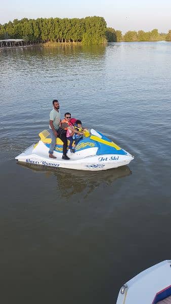 used jet skis and paddle boats in very good price 5