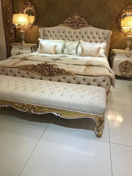 beautiful wooden king bed set contact : +923150785919 1