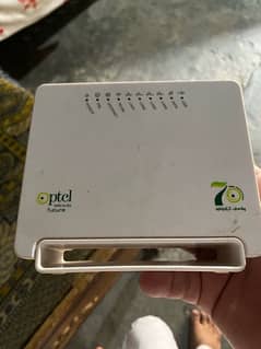 Ptcl Roter for sale sath adptor sath hy Only lanay walay rabta kry