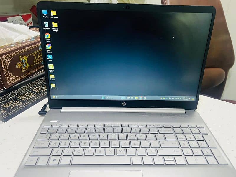 HP laptop for Sale Brand new Just 40 days used 2